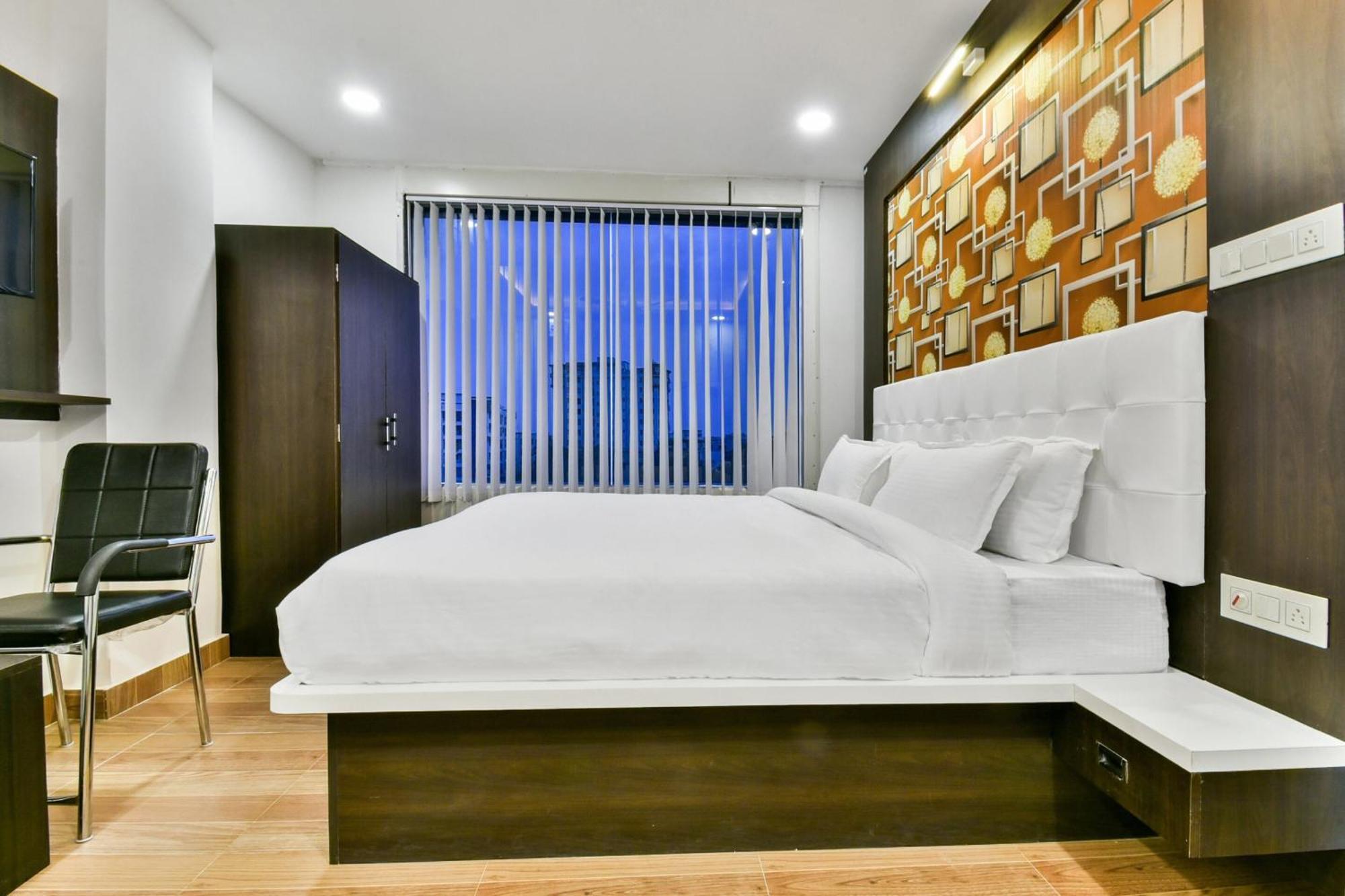 Collection O Addiction Hotel Patna  Ngoại thất bức ảnh
