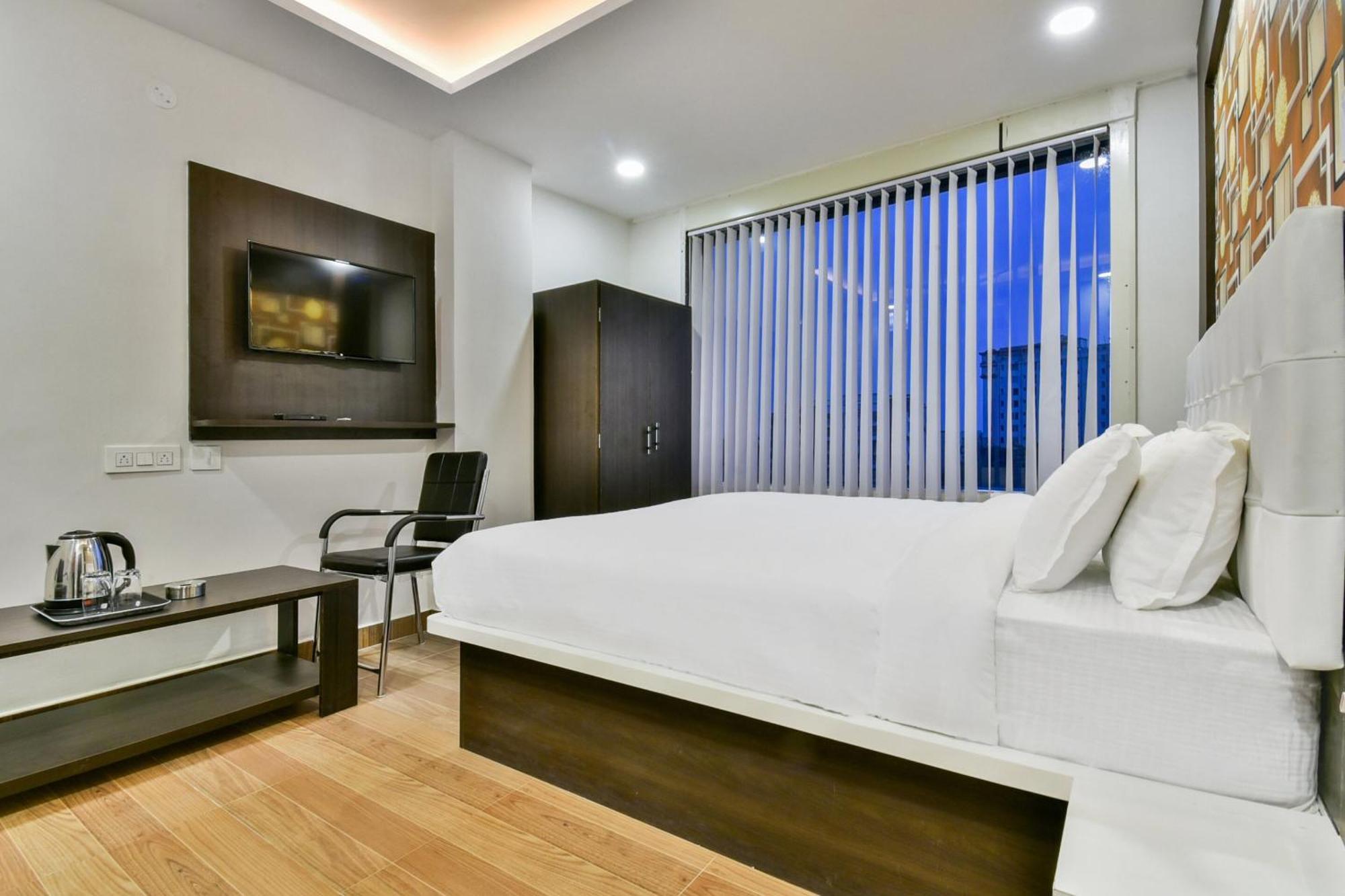 Collection O Addiction Hotel Patna  Ngoại thất bức ảnh