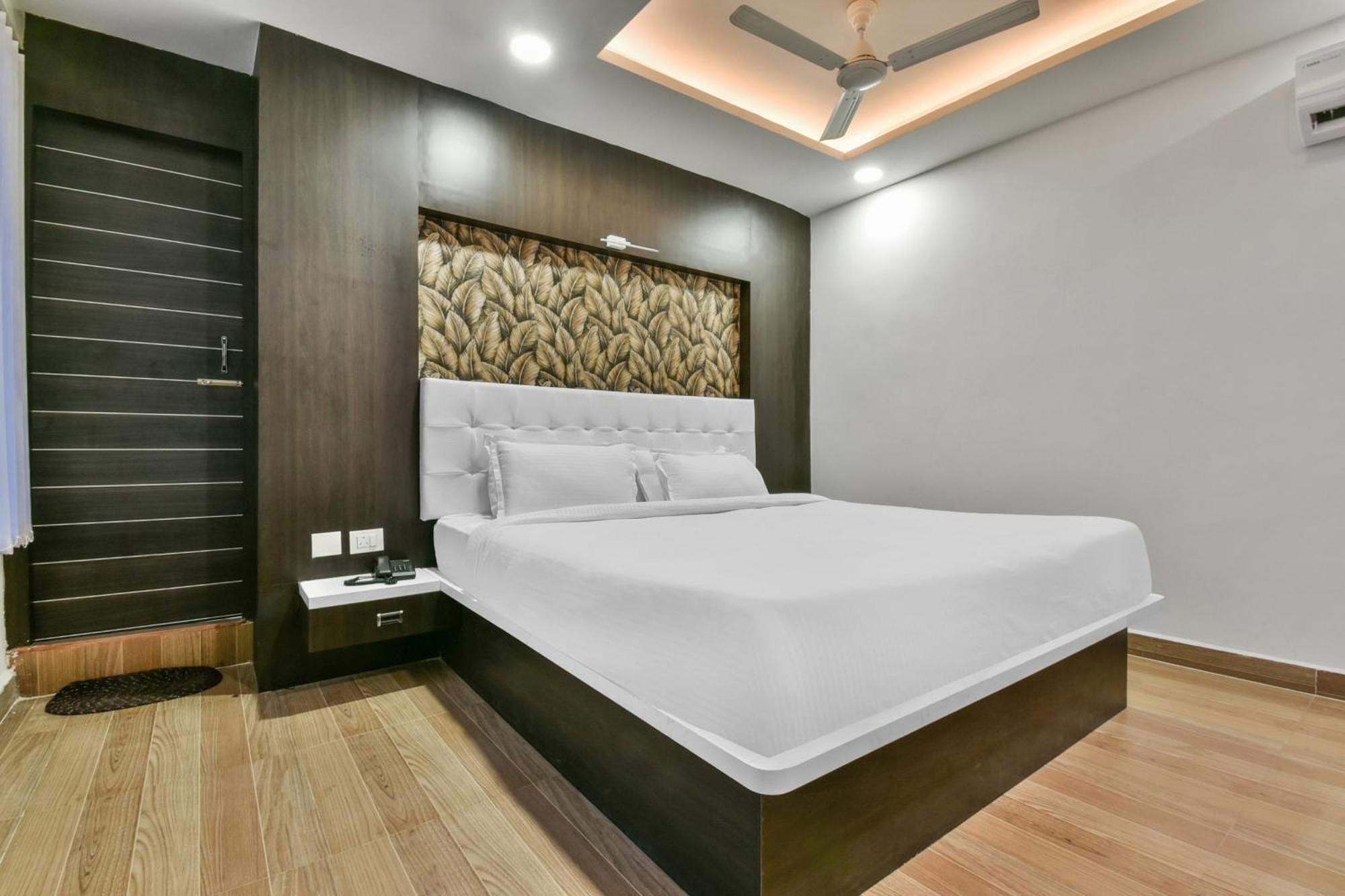 Collection O Addiction Hotel Patna  Ngoại thất bức ảnh