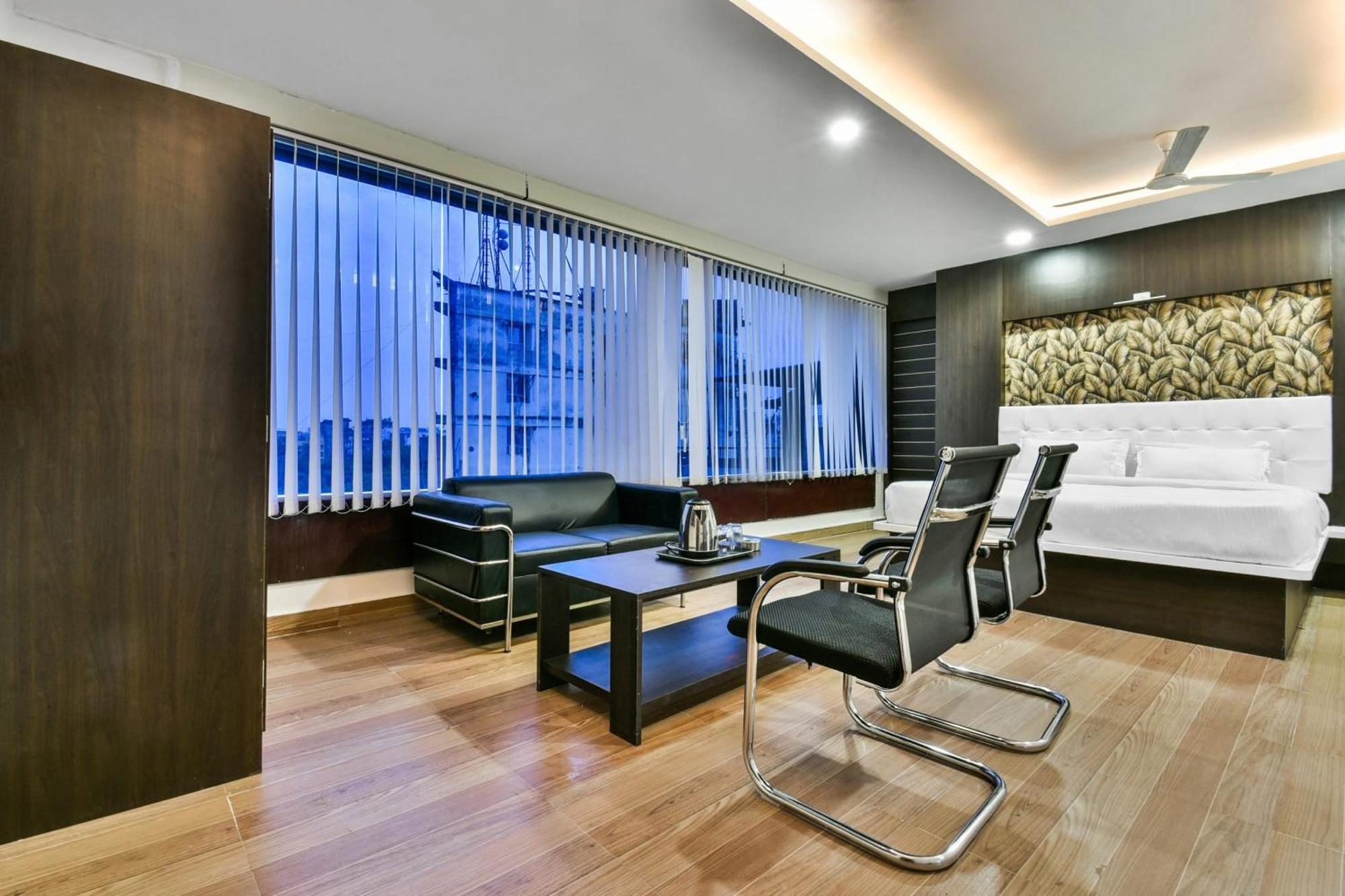 Collection O Addiction Hotel Patna  Ngoại thất bức ảnh