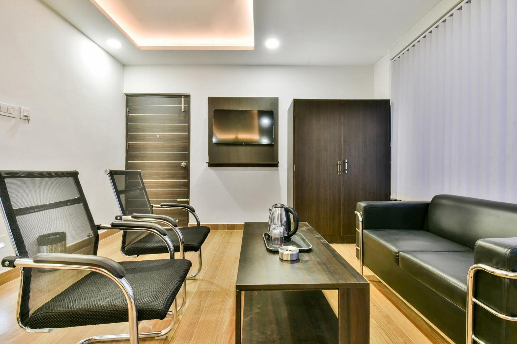 Collection O Addiction Hotel Patna  Ngoại thất bức ảnh